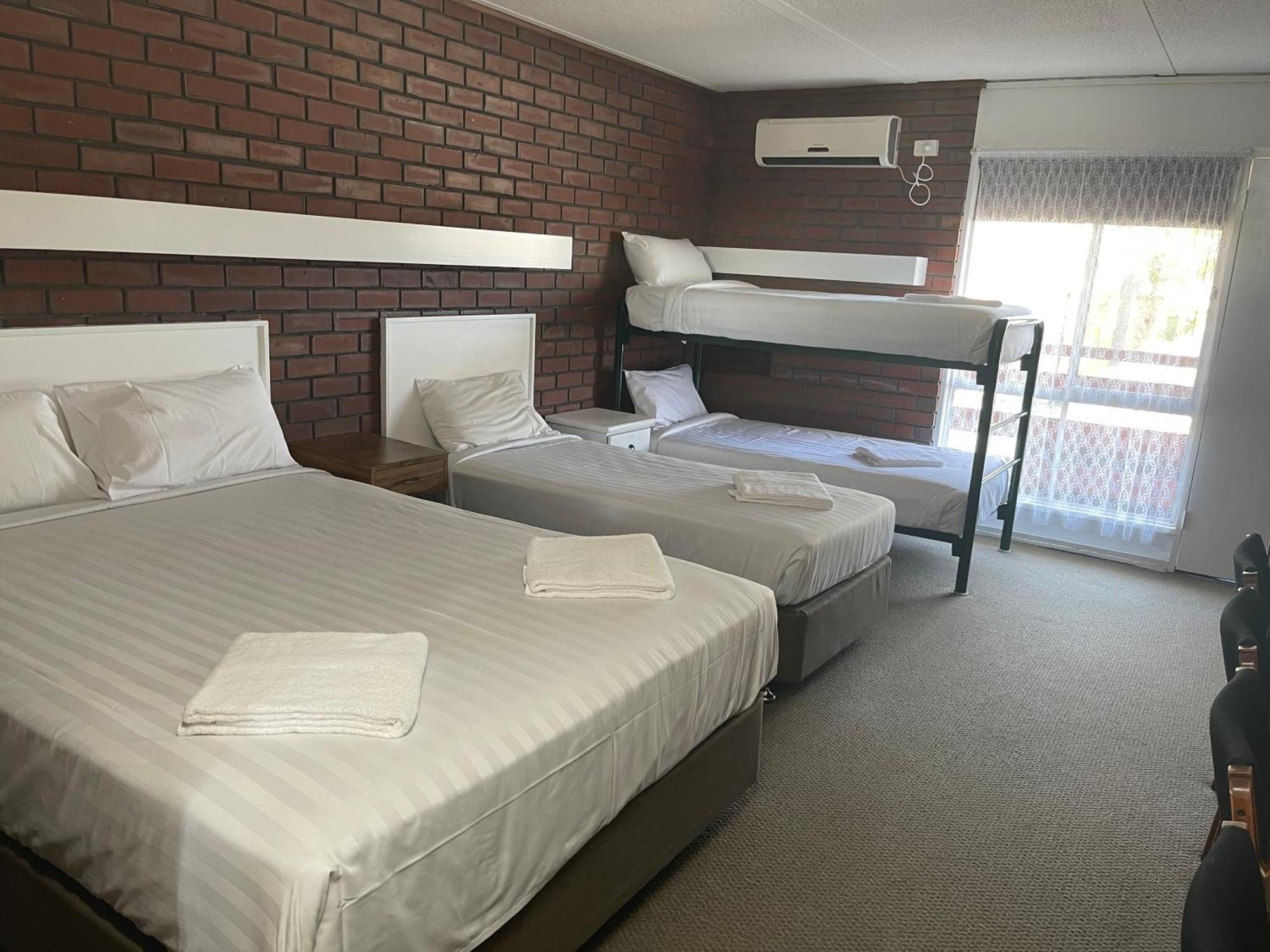 Mid City Plantation Motel Mildura Exteriör bild