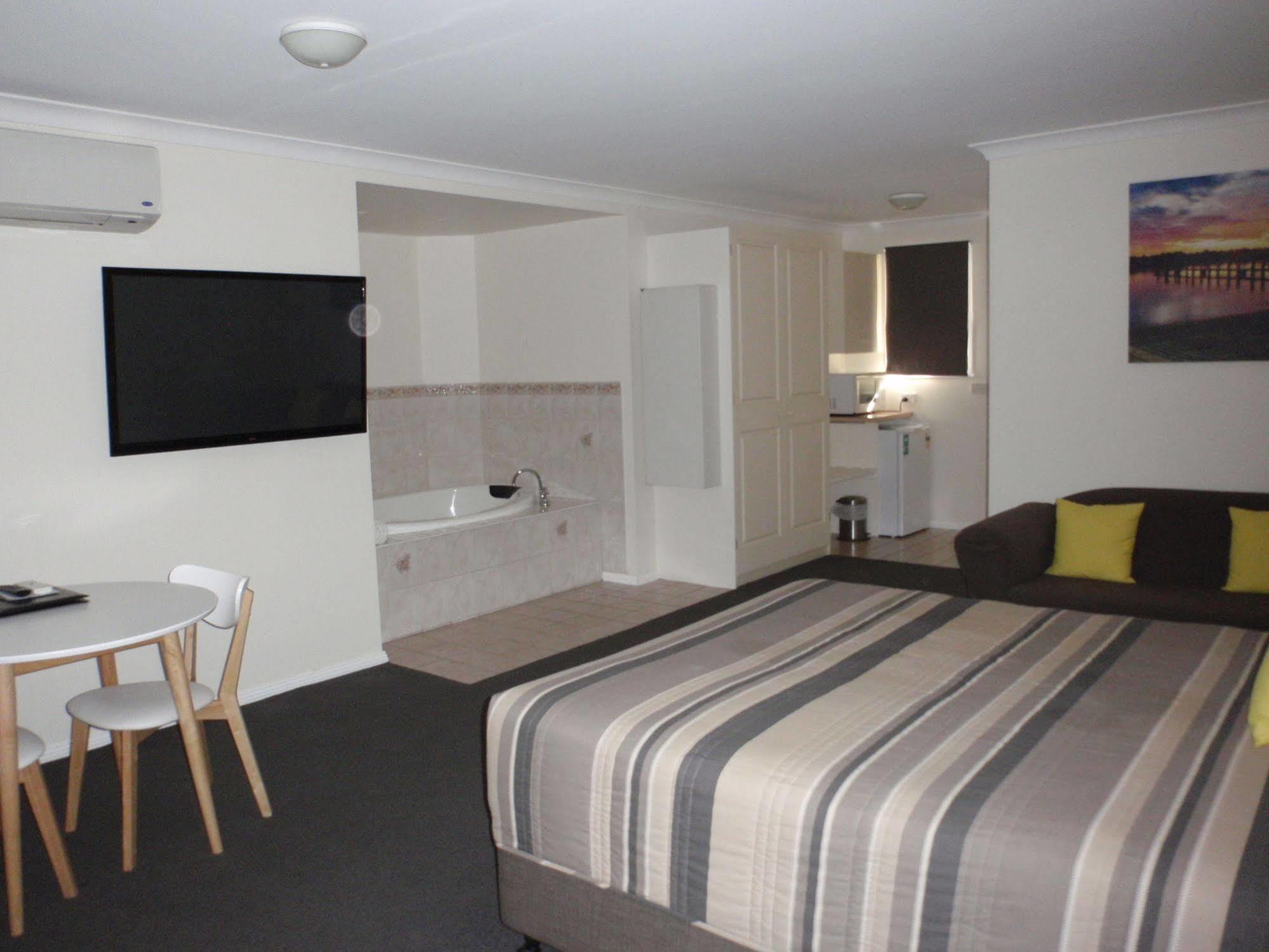 Mid City Plantation Motel Mildura Exteriör bild
